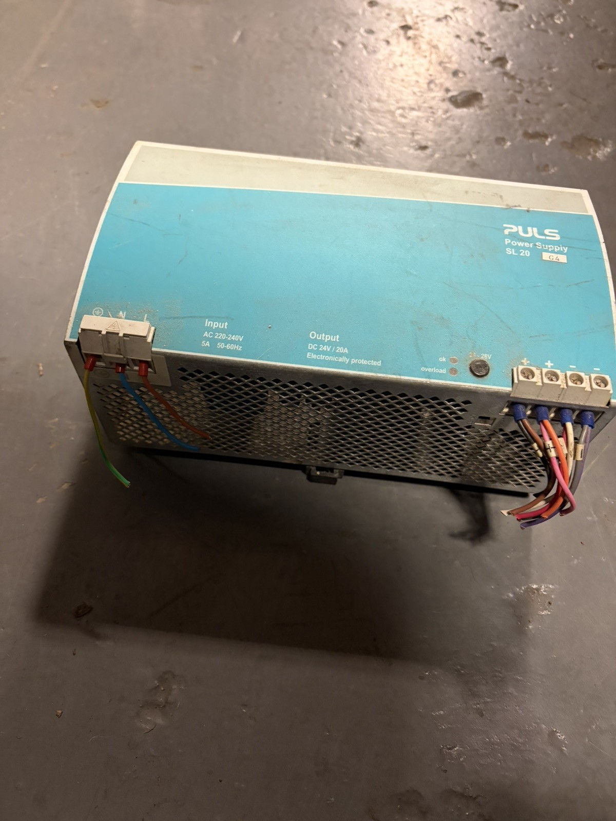 Puls Sl20.100 Power Supply Ac220-240 5A 50-60Hz Input, Dc 24-28V 20A Output USED