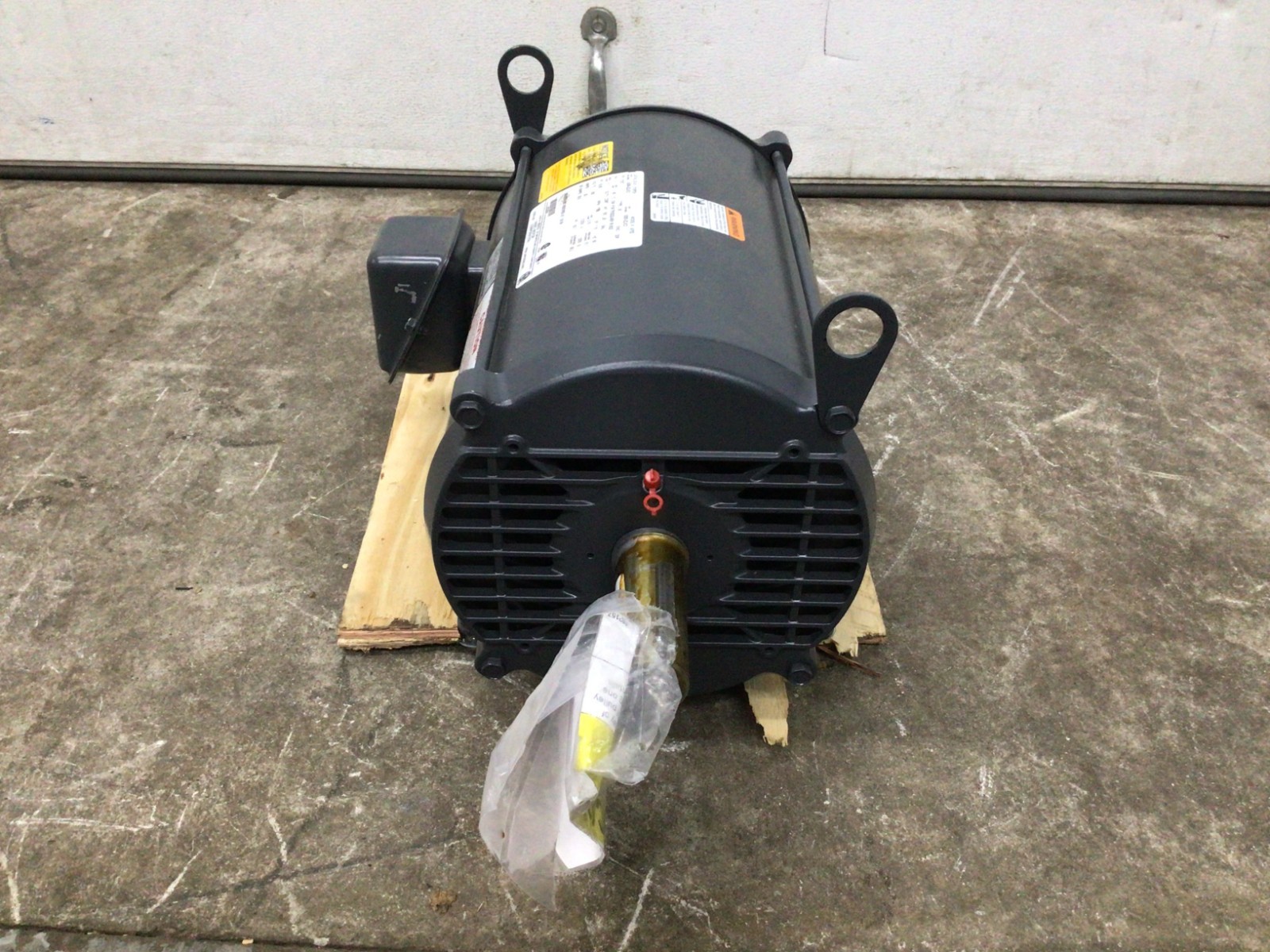 U.S. Motors D10p2d Three-Phase Metric Motor, 10 Hp, 215T Frame, 208 To 230/460
