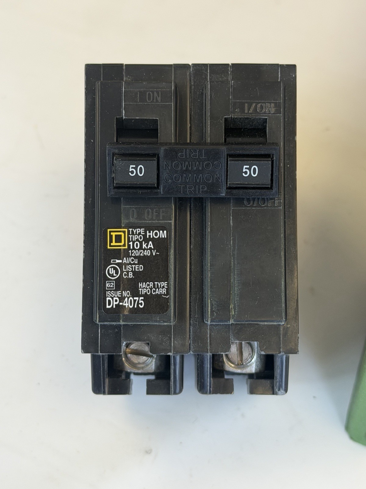 (25) Square D HOM250 50A 2P 120/240V Circuit Breakers *PACK OF 25 NEW*