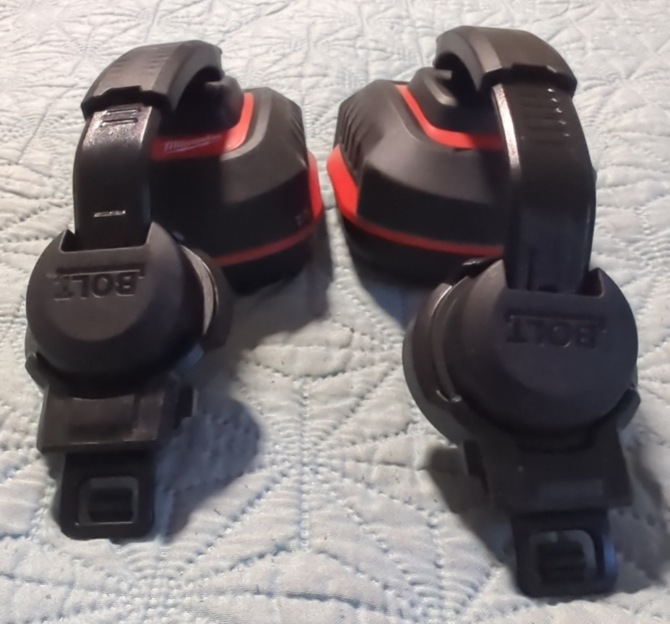 Milwaukee BOLT Hard Hat Mounted Earmuffs 24dB NRR Passive 48-73-3250