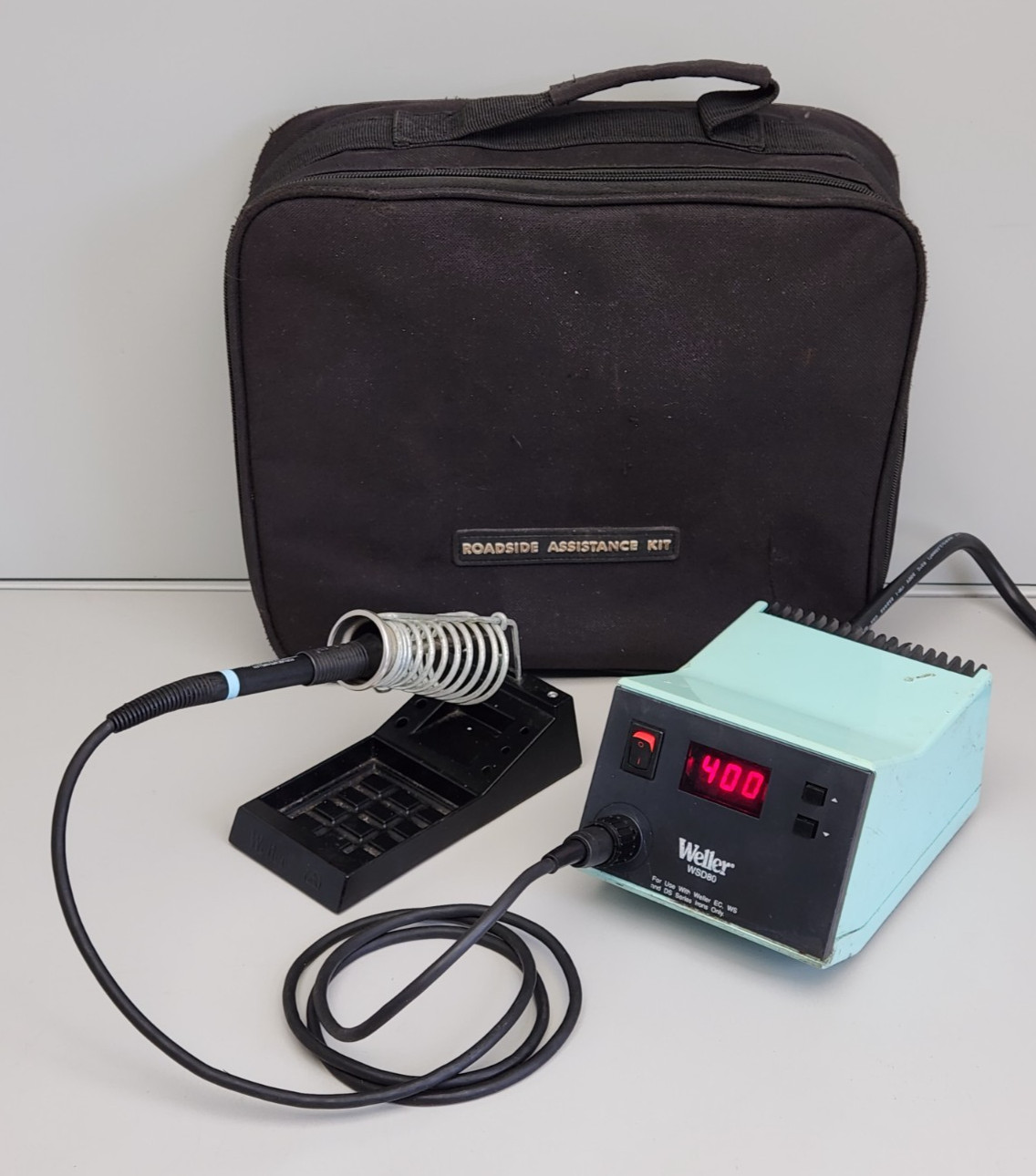 Weller WSD80 Silver Series Soldering Station w/ WSP80 Pencil Iron & PH60 Holder