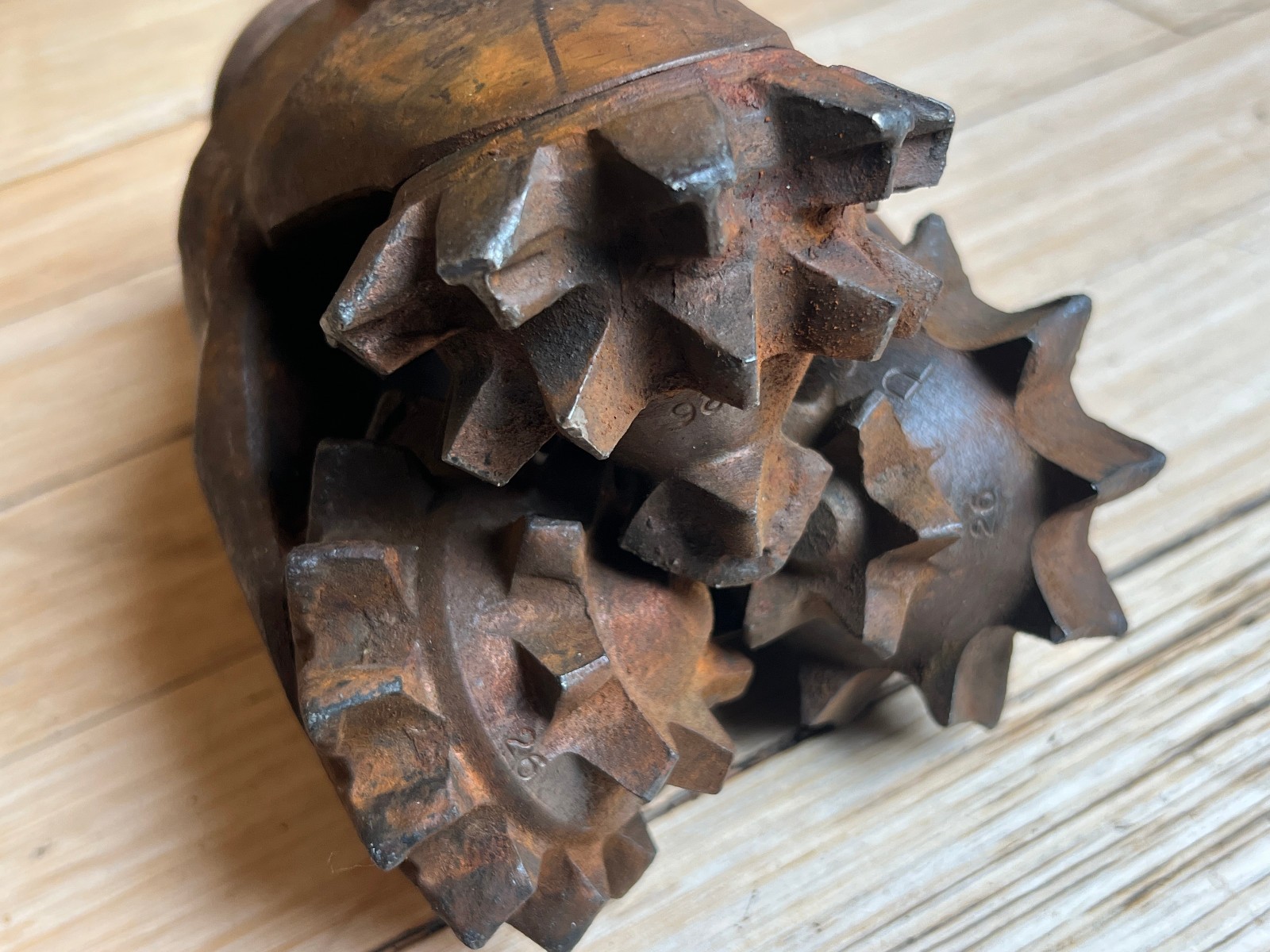 4 3/4 Tri Cone Drill Bit For Oil Gas Light Use Oilfield Rock Bit Industrial