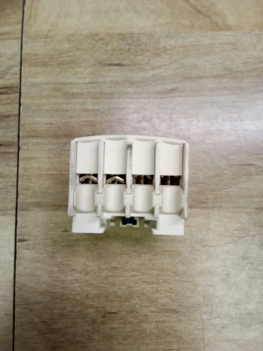 Telemecanique LADN22 Auxiliary Contact Block broken spring lever