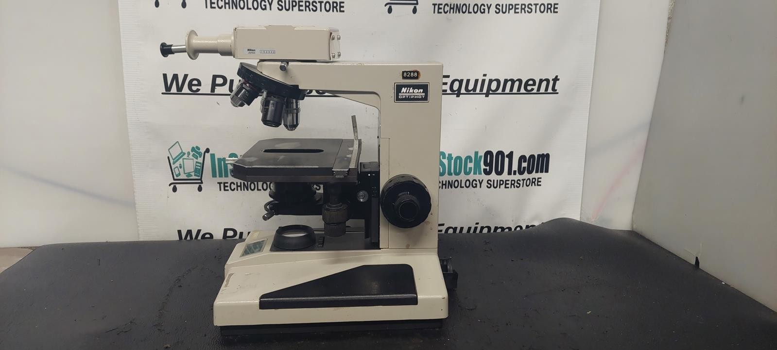 Nikon Optiphot Microscope w/ 6 Objectives
