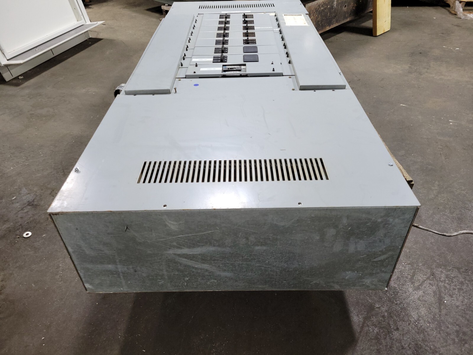 GE General Electric APN Spectra Series Panelboard 600 Amp 208Y/120 VAC 3PH 4W