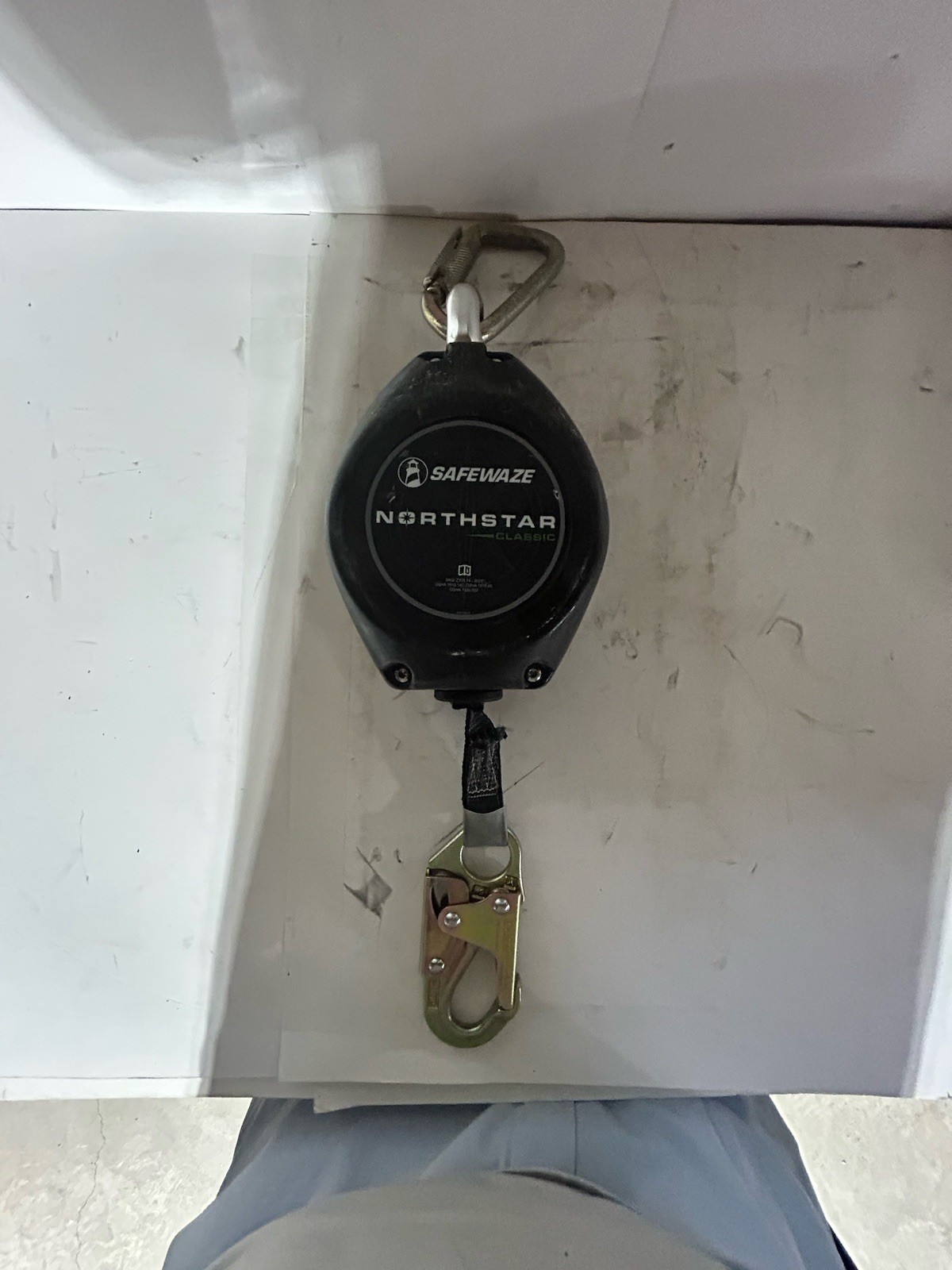 SafeWaze FS-FSP1420-W Class 1 20′ Web Retractable w/Locking Snap Hook