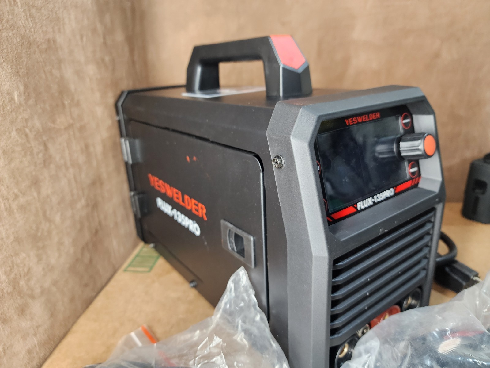 YESWELDER FLUX-135PRO Flux Core MIG Welder & Lift TIG Torch, 135Amp 110V Flux