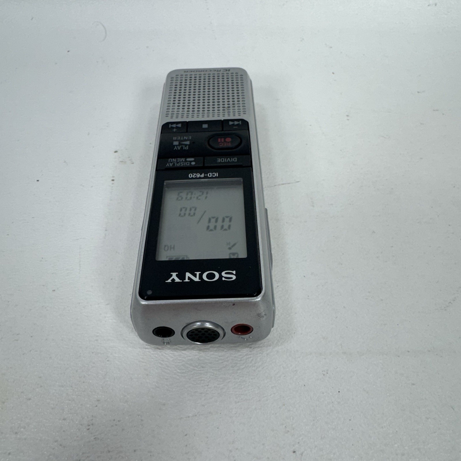 Sony ICD-P620 Digital Voice Recorder IC Recorder Handheld Dictaphone Silver