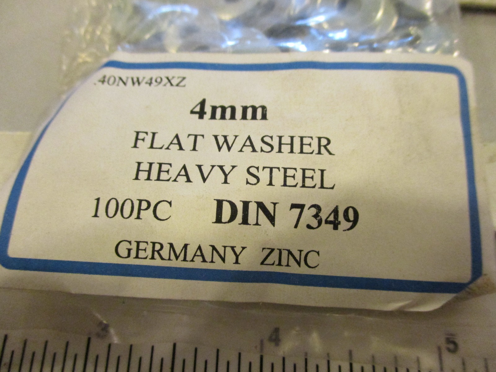 4mm Heavy steel flat washer; zinc plated; DIN7349. quan 100.