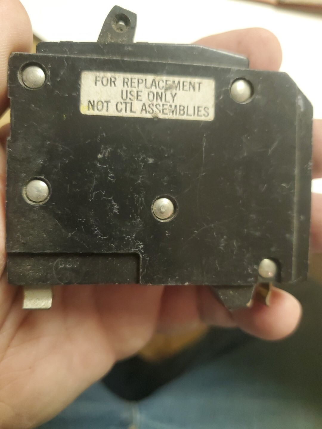 1PC SQUARE D QO2020 QO2020C 20A TWIN CIRCUIT BREAKER (NO HOOK) Type QOT SHP PRIO