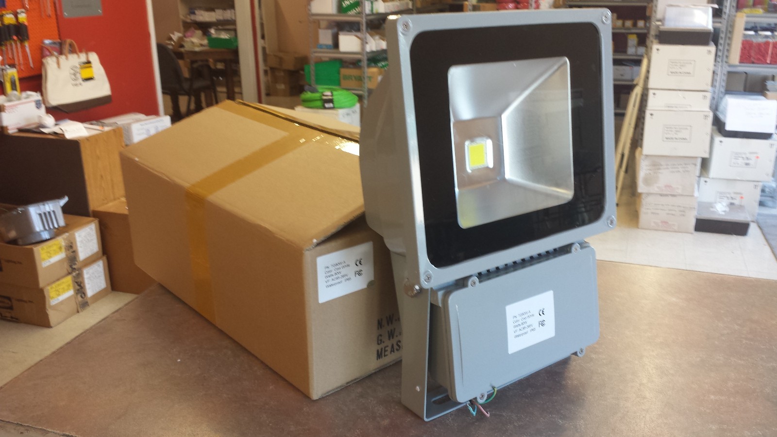 LED Floodlight TG80W-A 80Watt «Industrial Grade» 85-265VAC 6400-7200LM