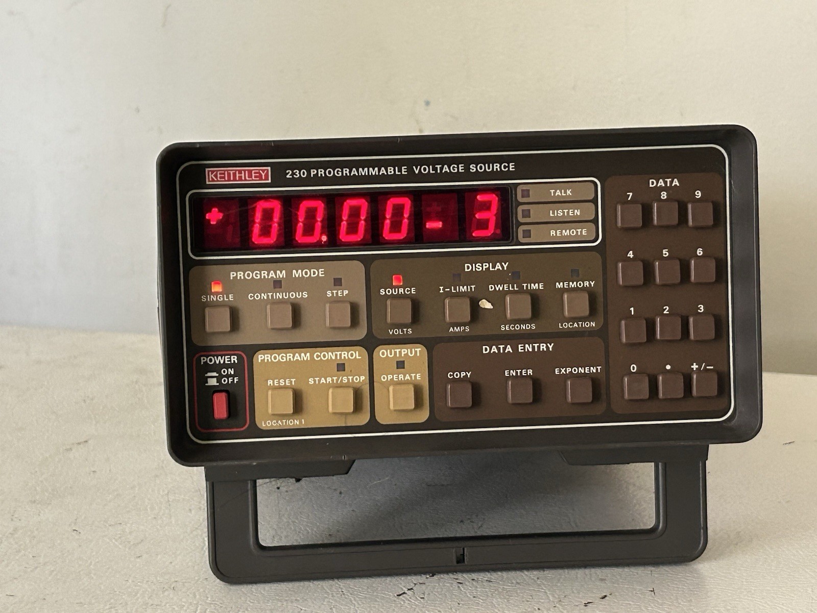 Keithley 230 programmable voltage source