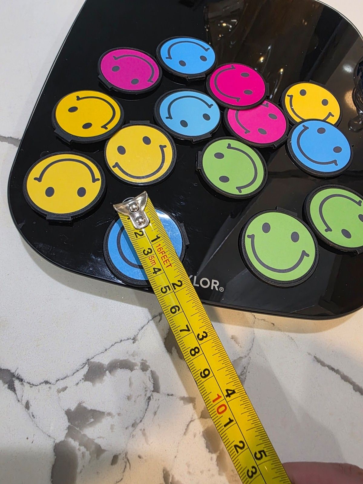 Smiley FACE Bookmarks for Kids Clip Over The Page Bookmarks Set of 14 g