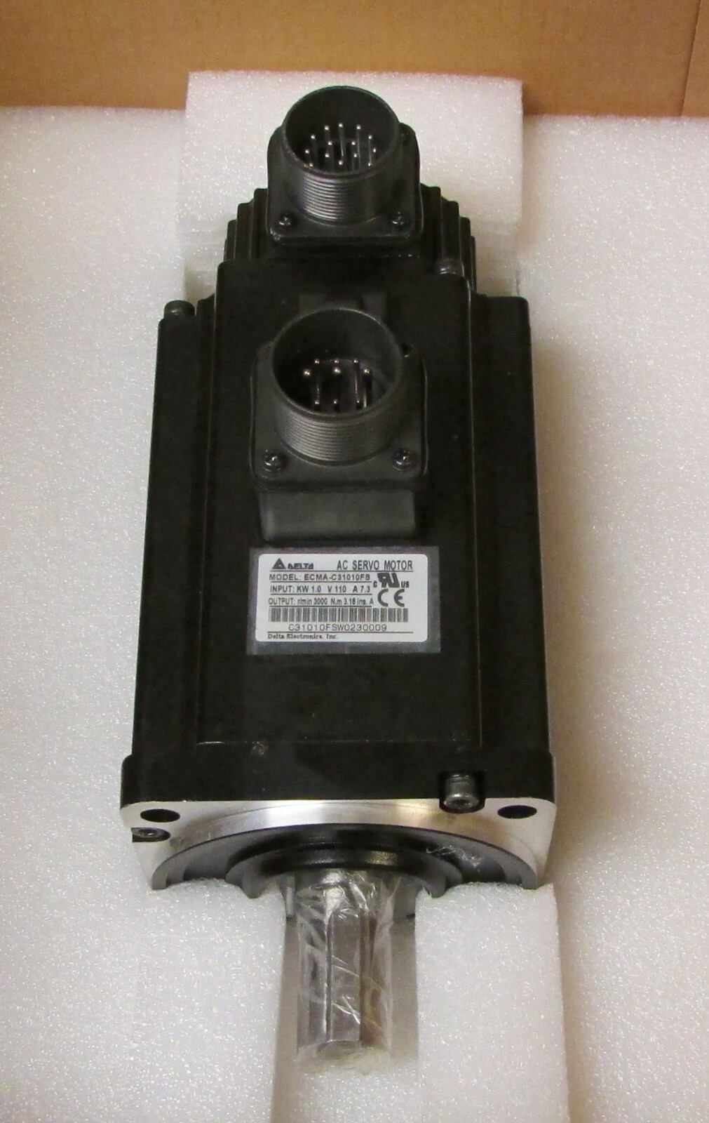 DELTA ECMA C31010FS 1 KW 7.3 Amp 110V AC Servo Motor 3000 r/min