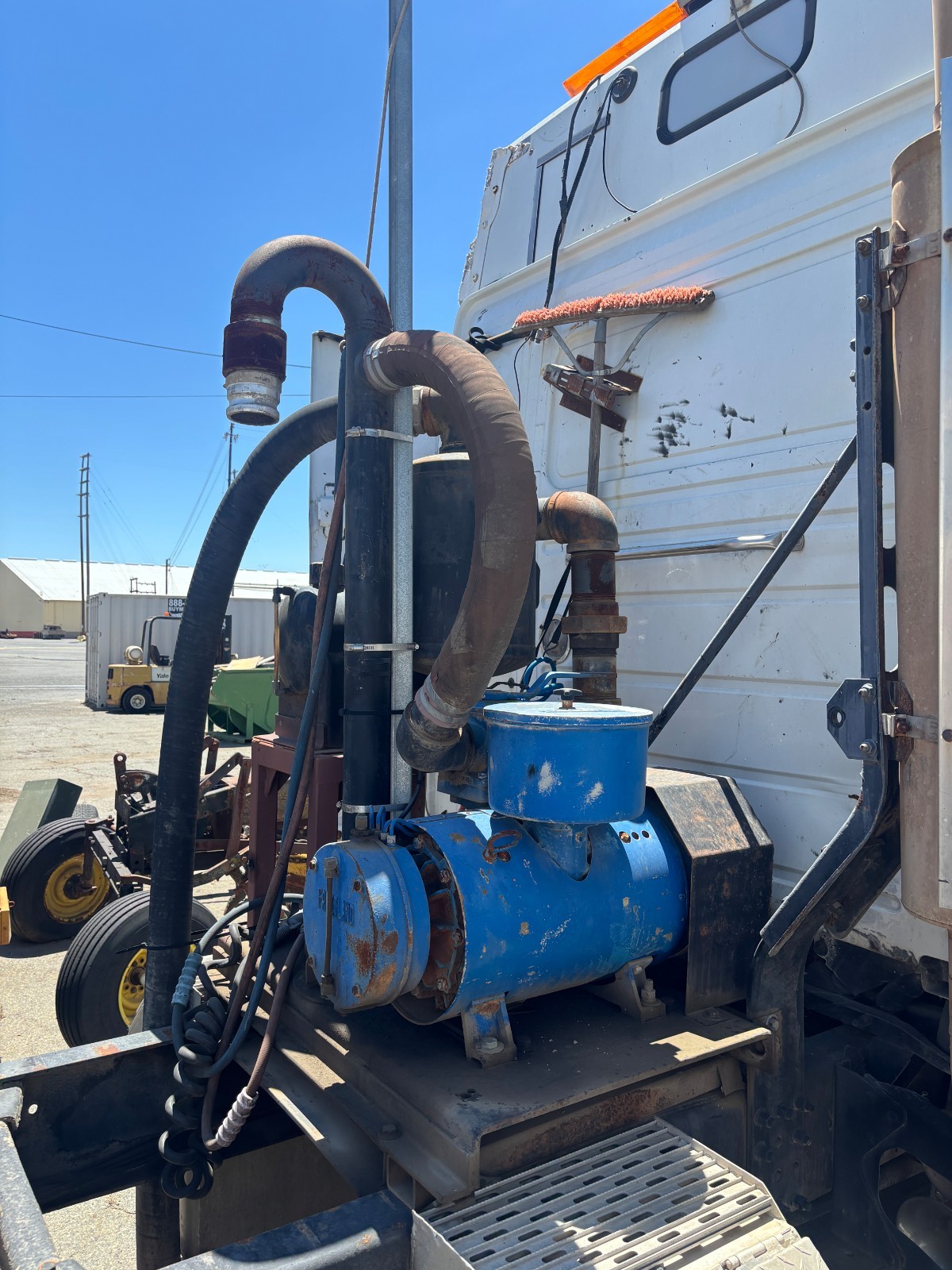 Fruitland Manufacturing RCF500 Vacuum Pump, Counter Clockwise Rotation Top valve
