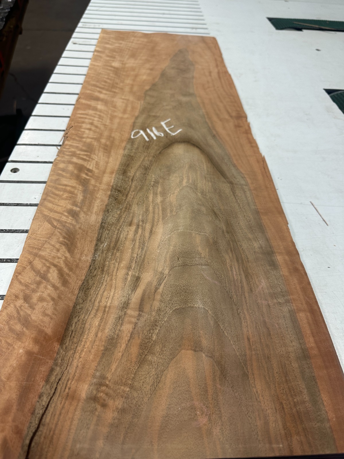 European Walnut Raw Wood Veneer 2 sheets 38» x 12» 916E