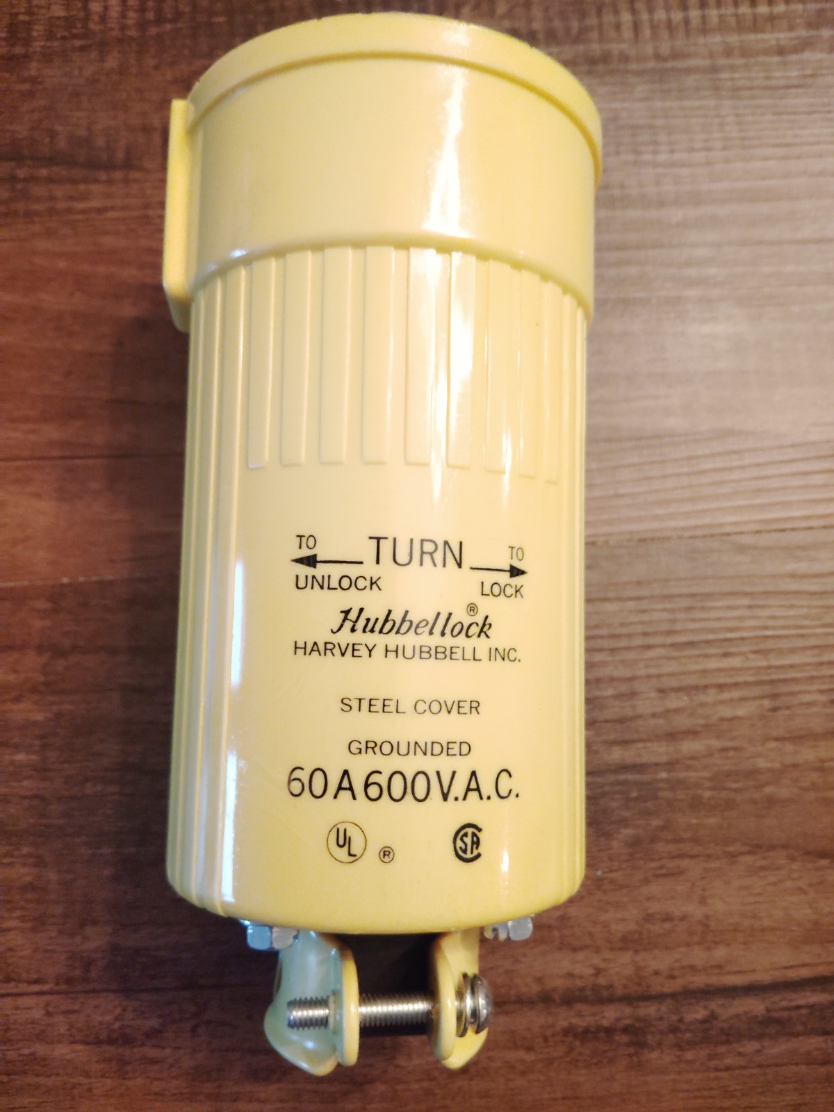 Bryant Hubbellock 26418 Locking Connector Plug 60A 600VAC 3P 4W Ground Yellow