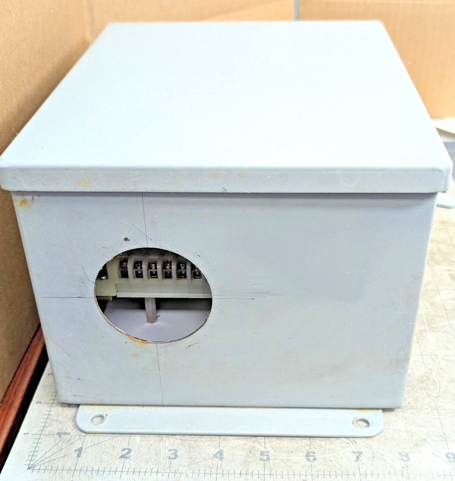 A12108CH, nVent Hoffman Enclosure Box 10″ X 8″ X 6″ TYPE 12 & 13 [D2S5]