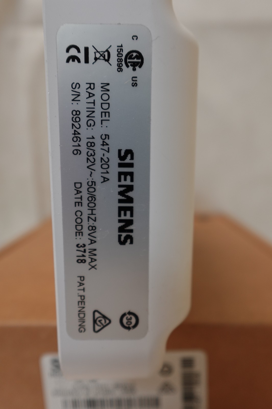 Siemens Building Technology 547-201A +/-0.5″ WC 0.5% FS Pressure Monitor – Used