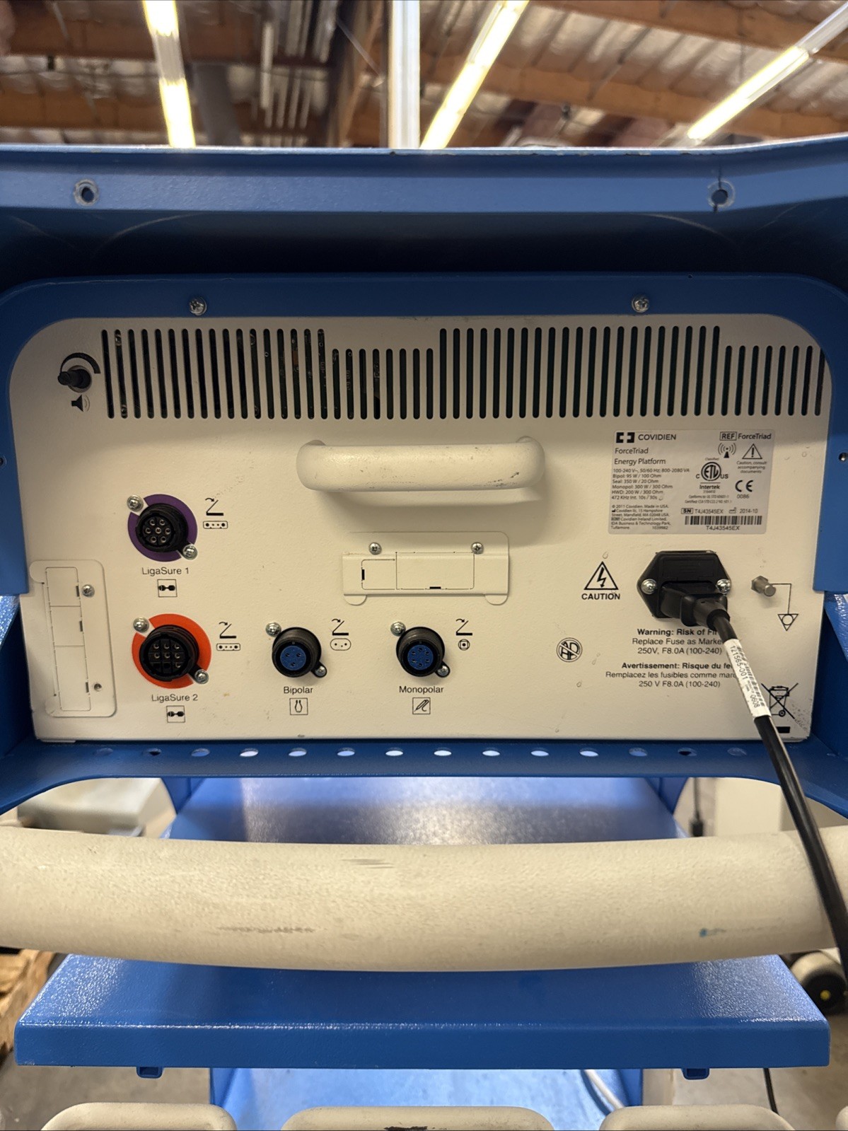 Covidien ForceTriad Energy Platform v4.00 ESU w/ Cart, Tripp-Lite Medical Outlet