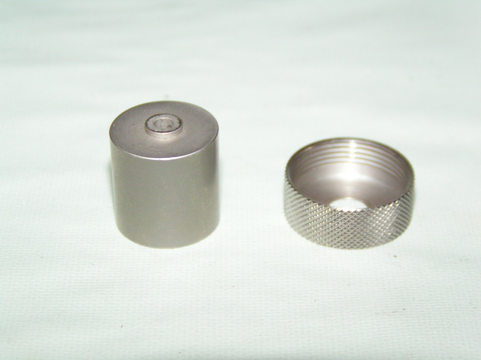 Vtg. B&K Bruel & Kjaer 4152 Artificial Ear for 1″ Microphone – Made in Denmark