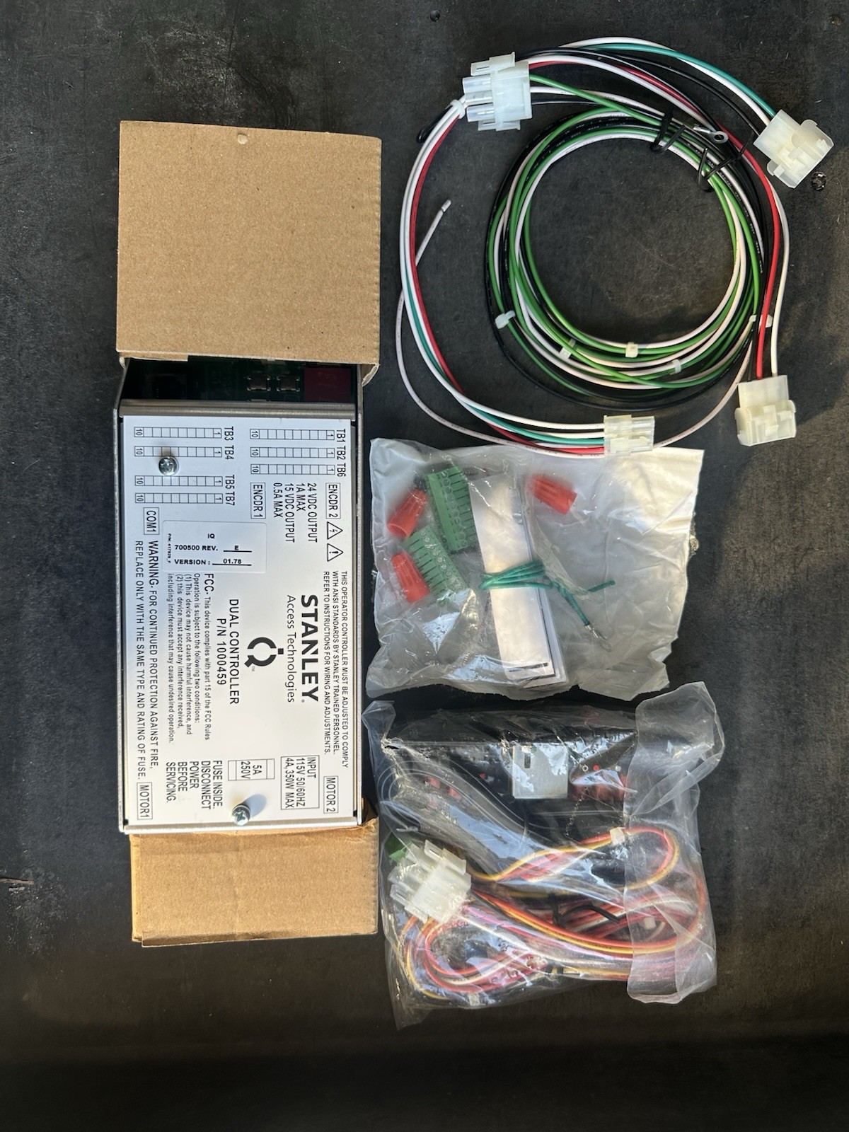 Stanley IQ Dual Control kit New In Box (314315)