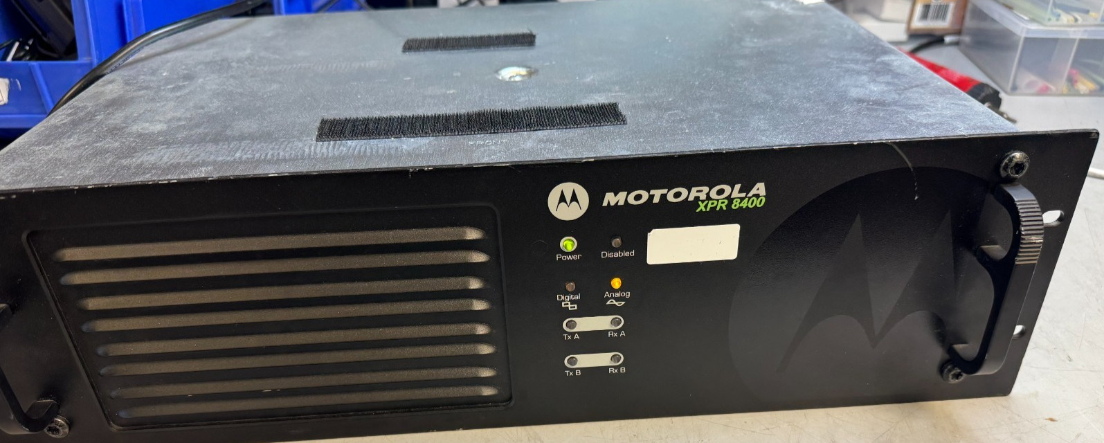 Motorola XPR 8400 Uhf 450-512 Mhz Repeater 40 watts AAM27TRR9JA7BN