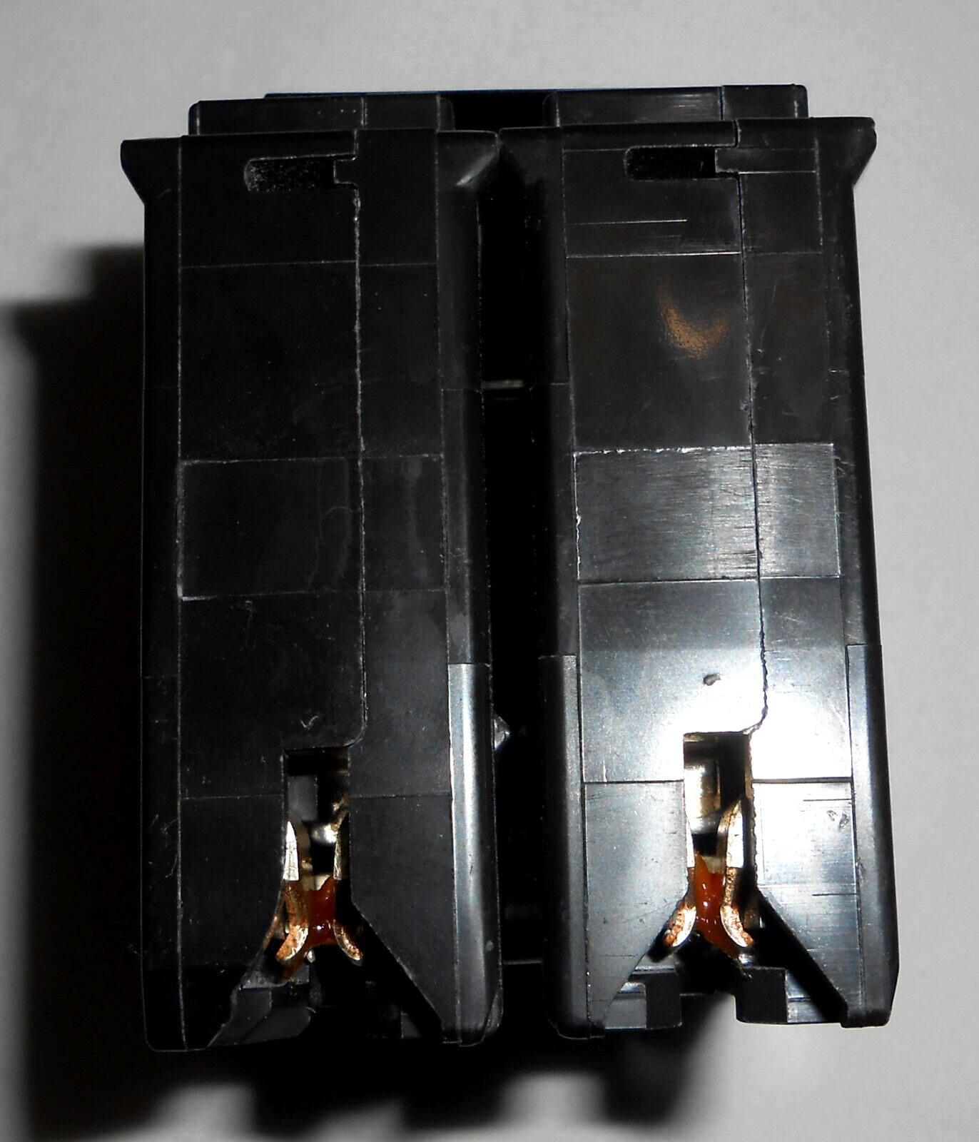 New HOM225 Square D 2-Pole 25 Amp Circuit Breaker Type HOM 120/240V DP-4075