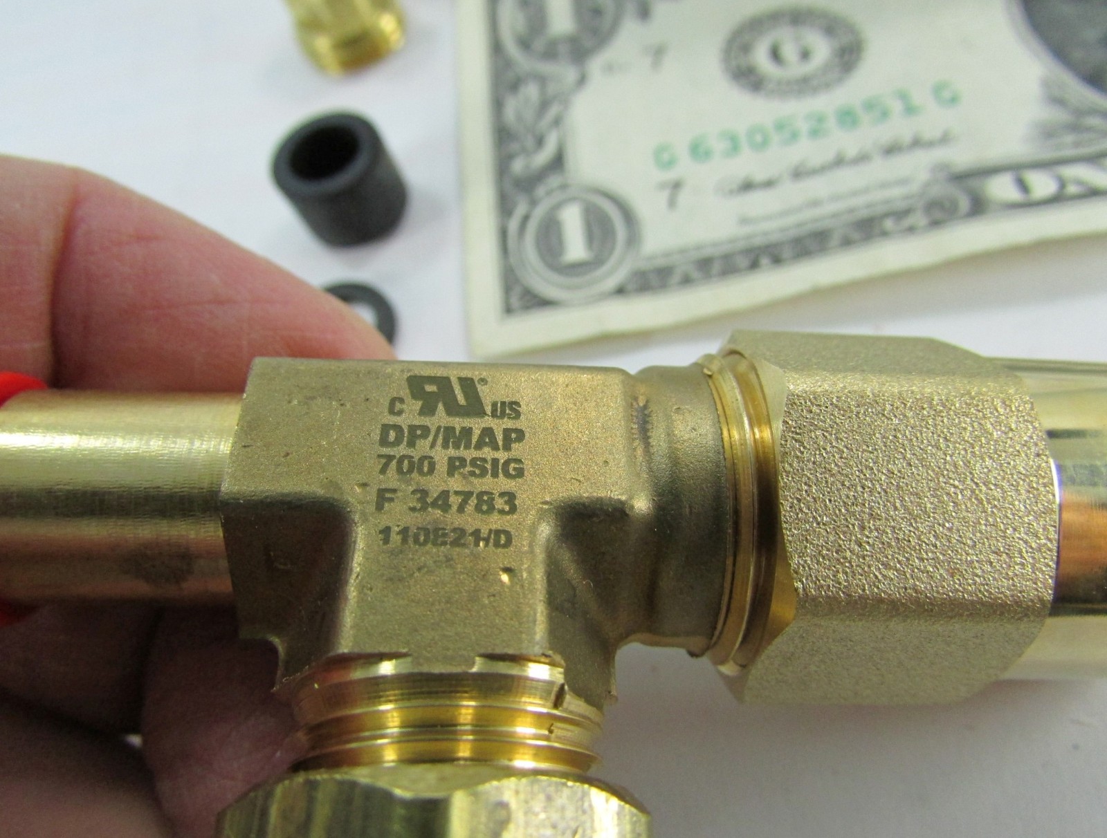 York Brass Refrigerant Liquid Line Charging Valves, 3/8″ OD Tube x Flare Access