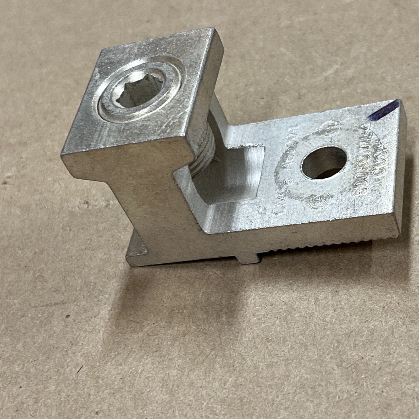 CMC AB500-1 Mechanical Aluminum Box Lug 500kcmil 1 Electric Conductor Cu9al