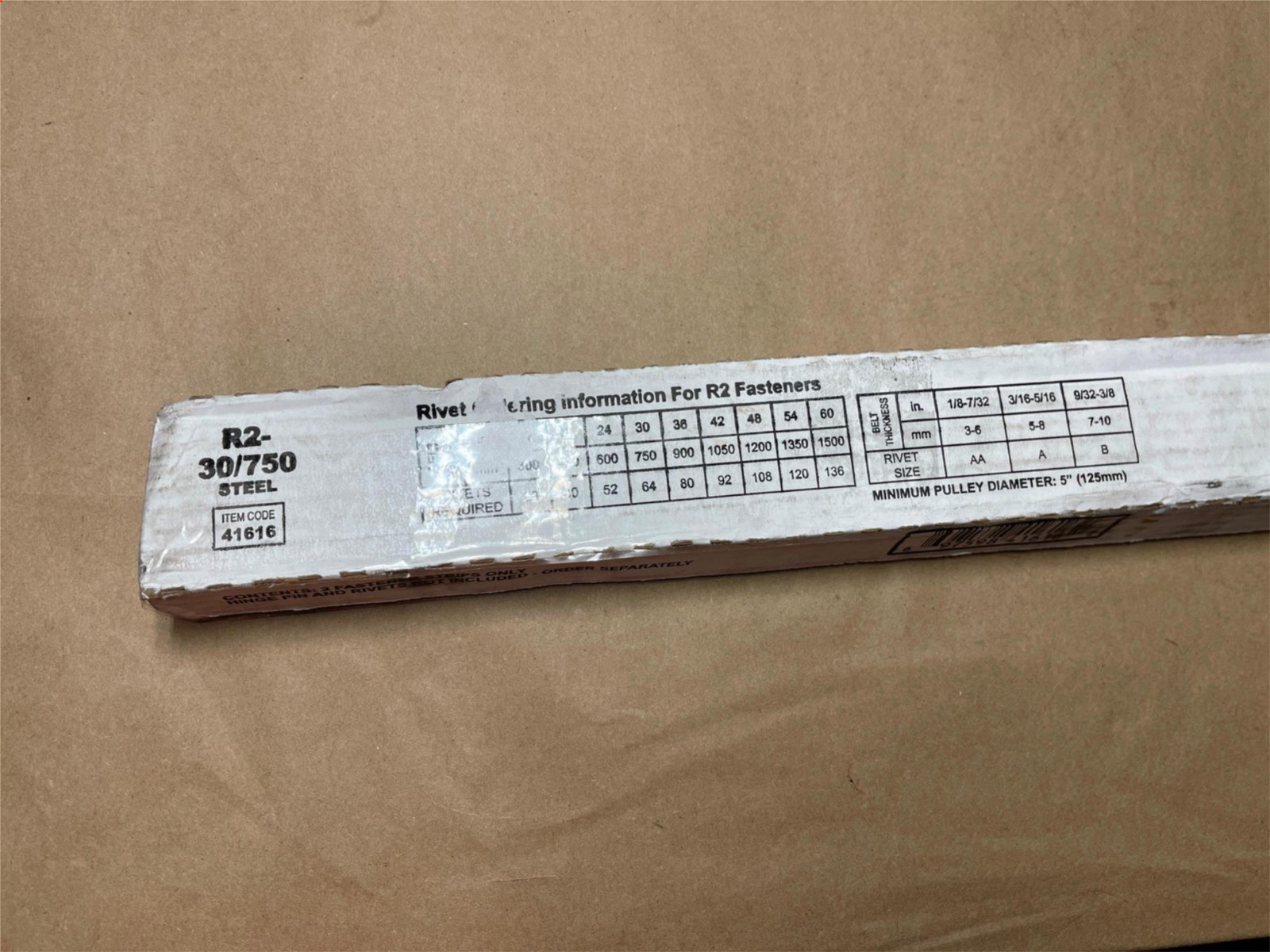 Flexco R2-30/750 Rivet Lacing Scalloped Edge Fastener Strips 30″ 750mm (Pair)