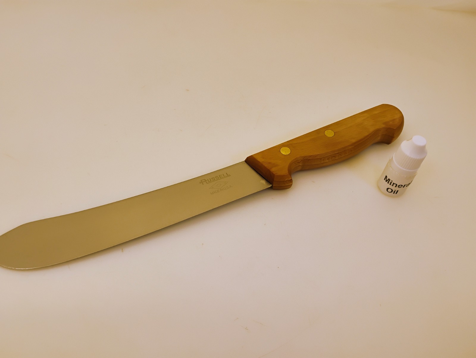 Dexter USA 012G-8BU Butcher Knife Wood Handle 8″ Stiff Carbon Steel Factory2nd