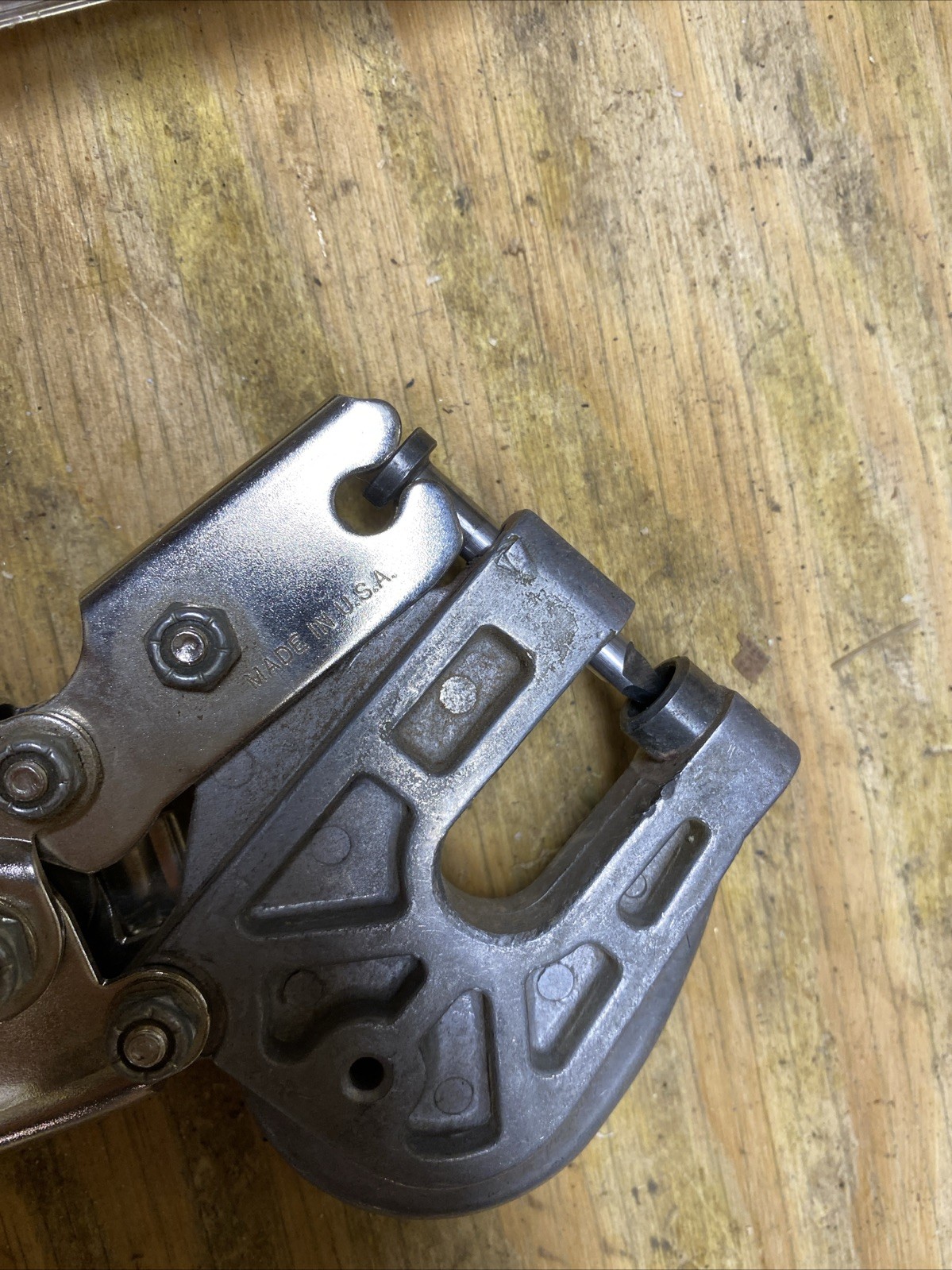 Malco PL1 Metal Stud Punch Lock Crimper Tool Made In U.S.A.