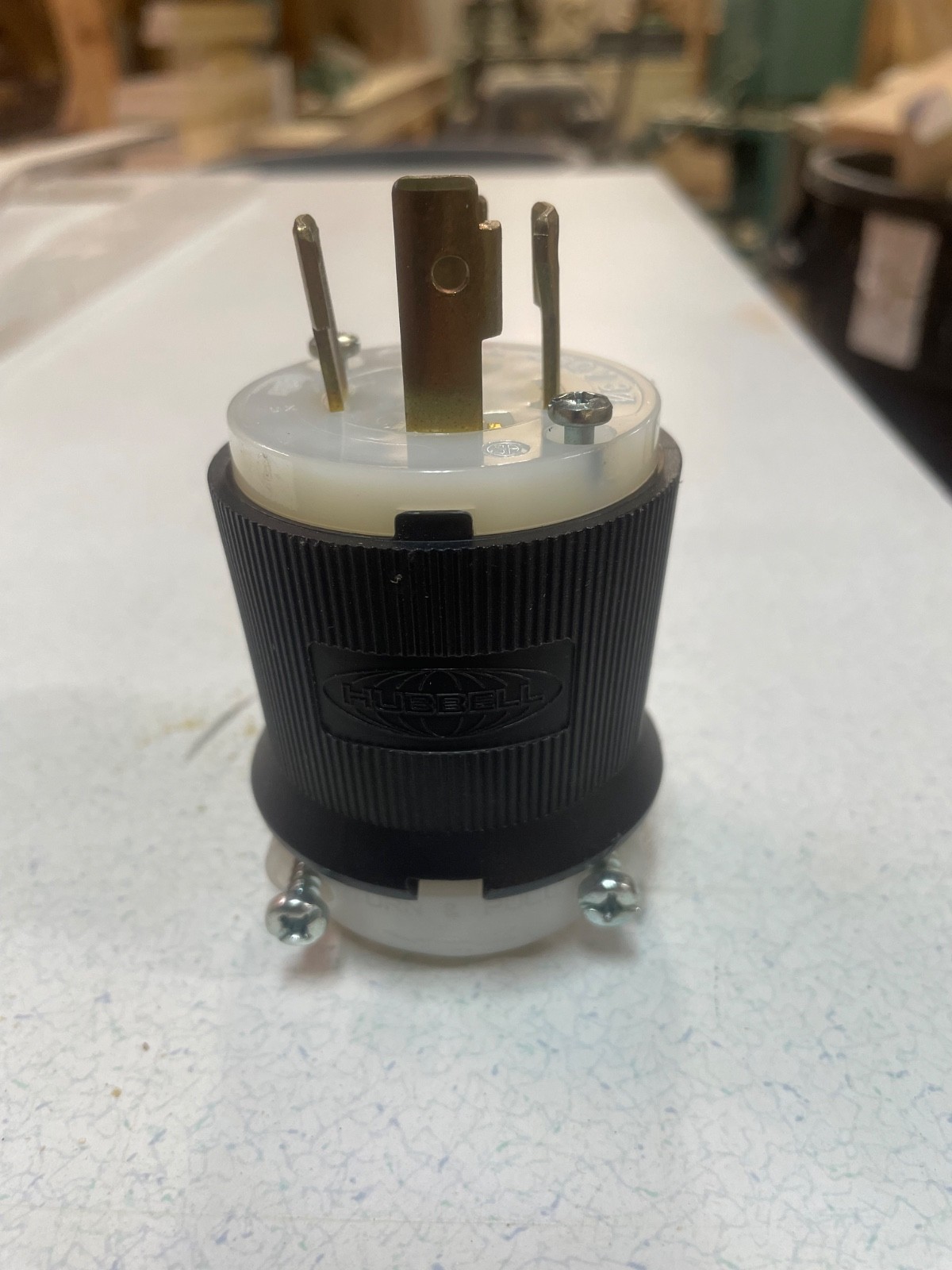 Hubbell HBL2731 30 Amp Max 480V Locking Plug—FREE SHIPPING