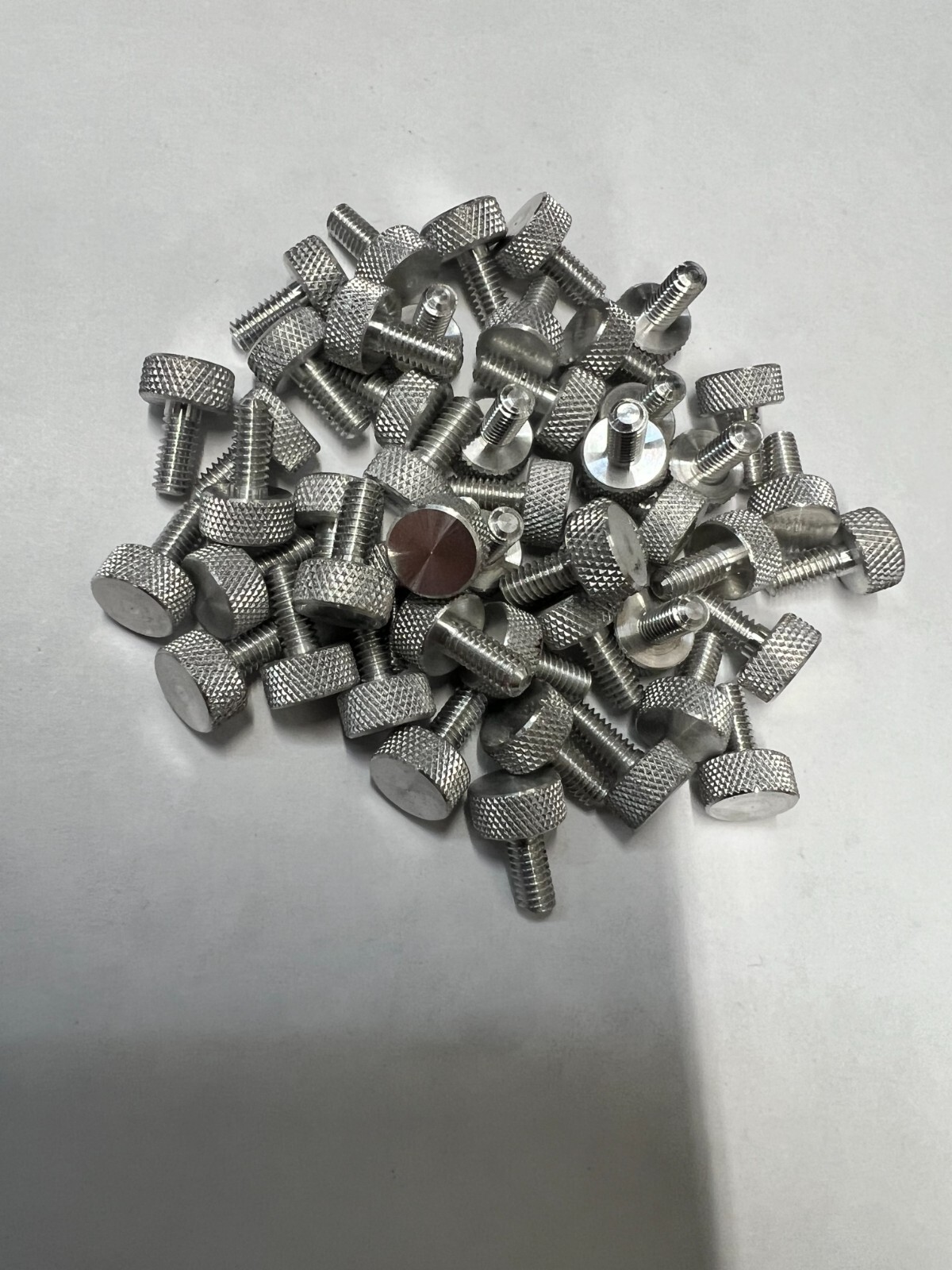 Knurled Thumb Screw Aluminum 8-32 Thread 3/8 length – 100 Pieces – 7128A