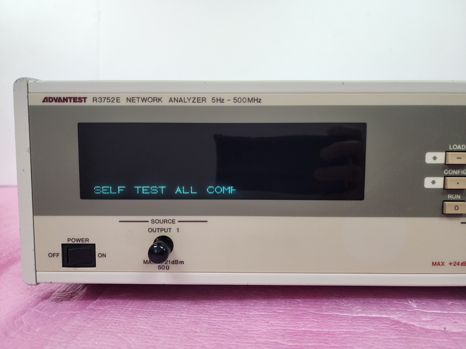 ADVANTEST R3752E Network Analyzer 5 Hz to 500 MHz, Output 1, Input A(Receiver)