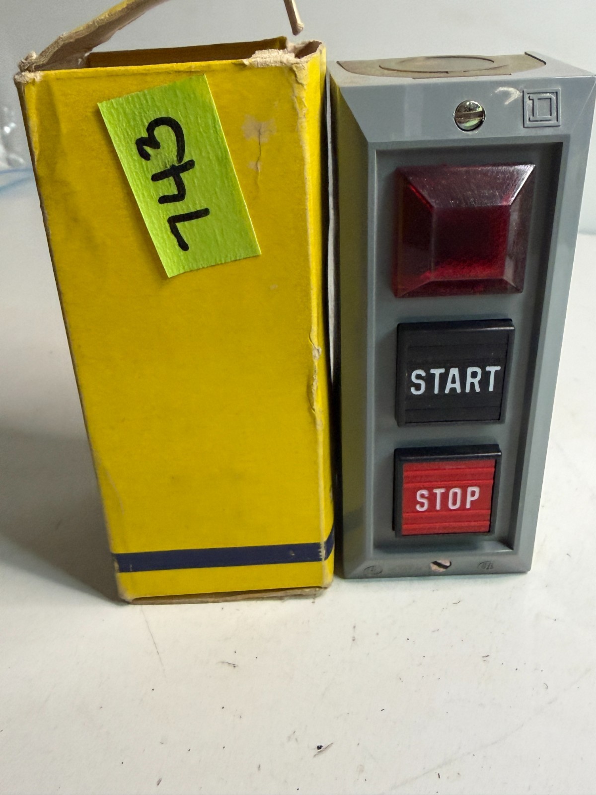 SQUARE D 9001 BG-308 600V AC-DC CONTROL STATION. NOS