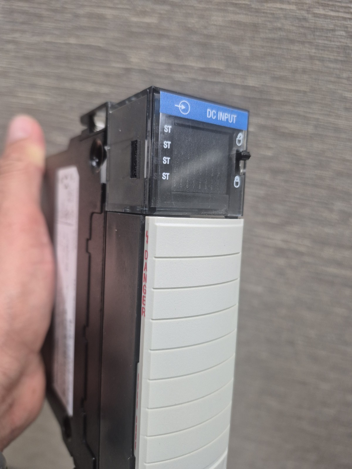 1756-IB32 ALLEN BRADLEY INPUT MODULE SERIES B 2018/20 NEW SURPLUS