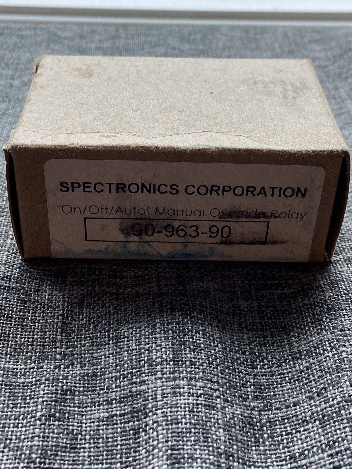 Relay Spectronics Corporation On/Off/Auto Manual Override Relay 24VAC or 24VDC