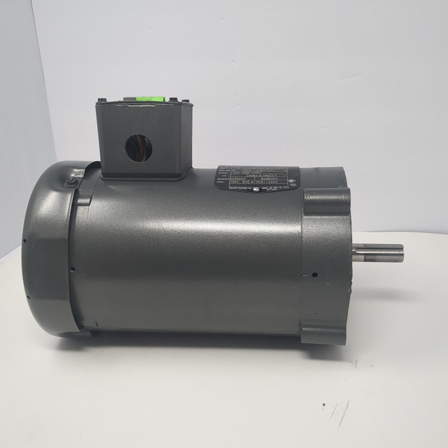 Baldor VM3546 Ac Motor 208-230/460V-AC 1725RPM 1HP 3PH 56C Industrial Motor