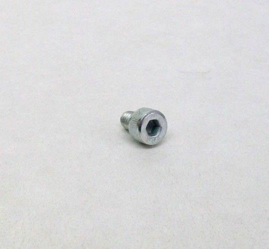 PACK OF 100 NEW M4-0.7 X 6MM SOCKET HEAD CAP SCREWS GRADE 8.8 ZINC FREE SHIP NH