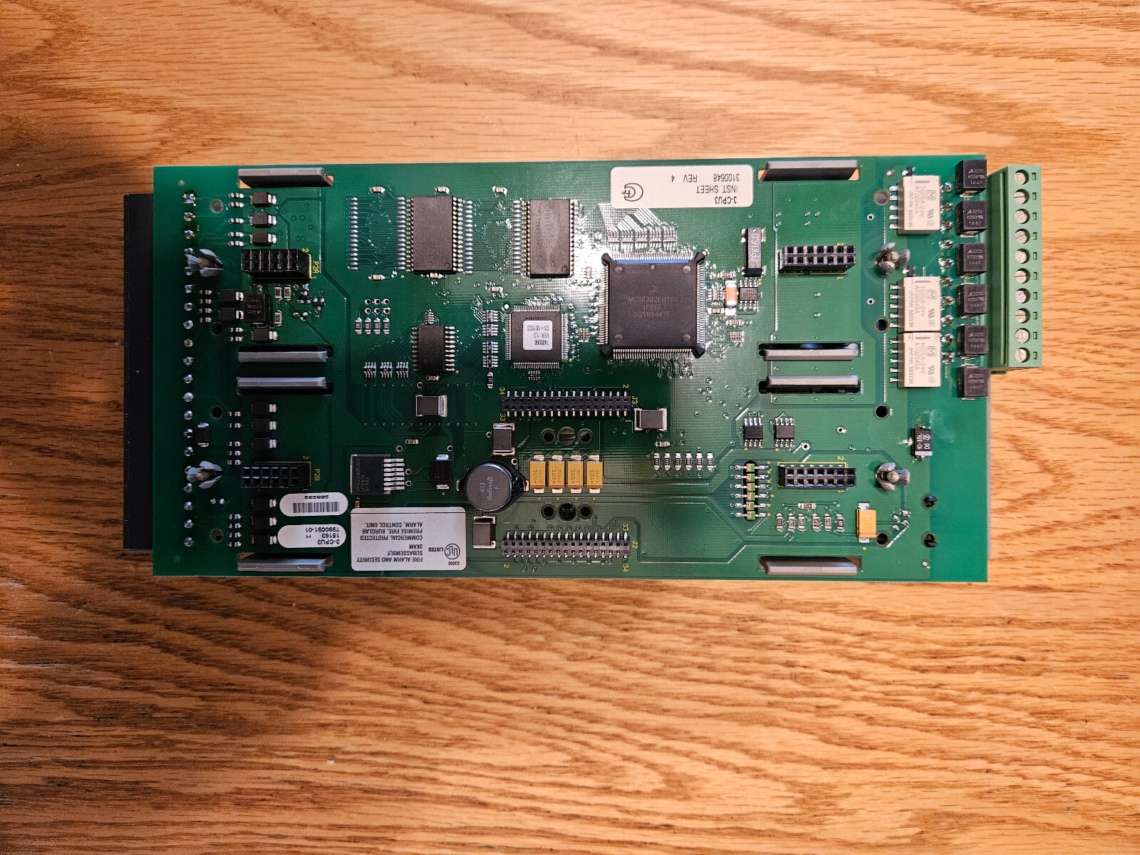 Edwards UTC FIRE & SECURITY COMPANY 3-CPU3 / 3CPU3 Board with 3-LCD display
