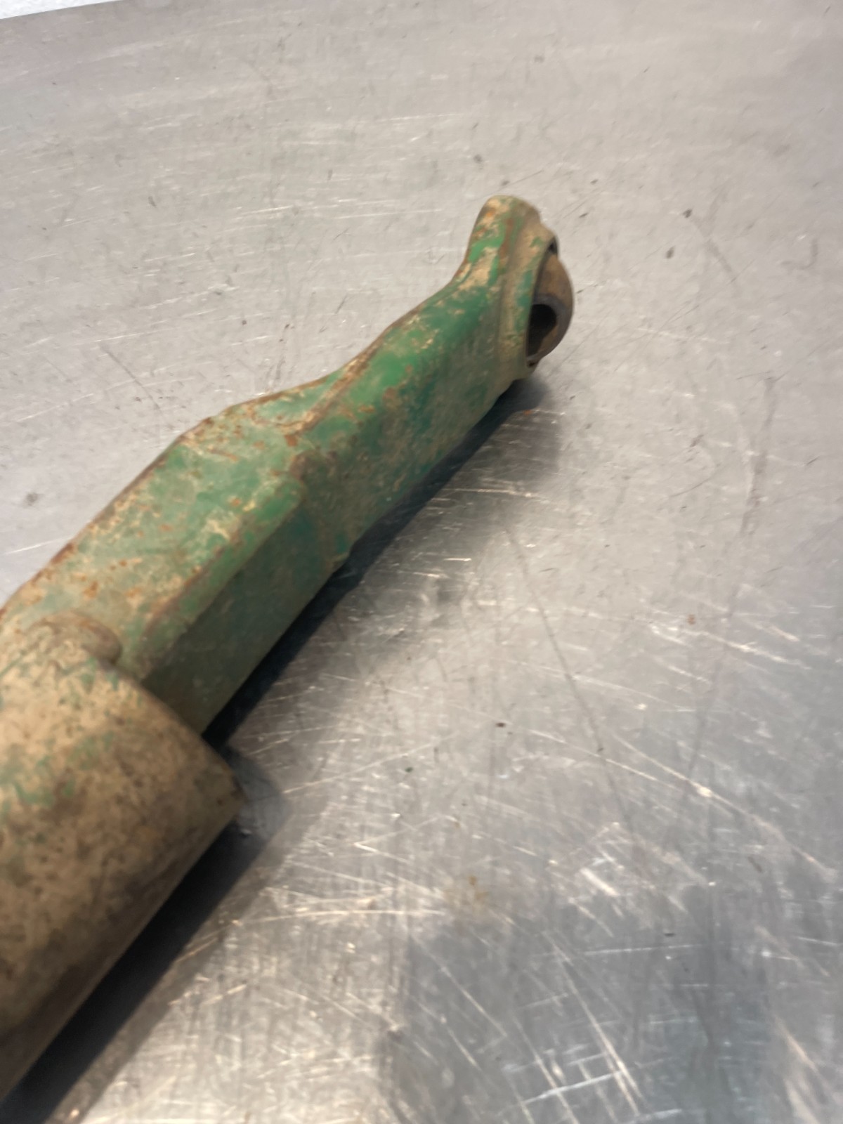 John Deere Tractor Lower 3pt Hydraulic Lift Arm F2687R