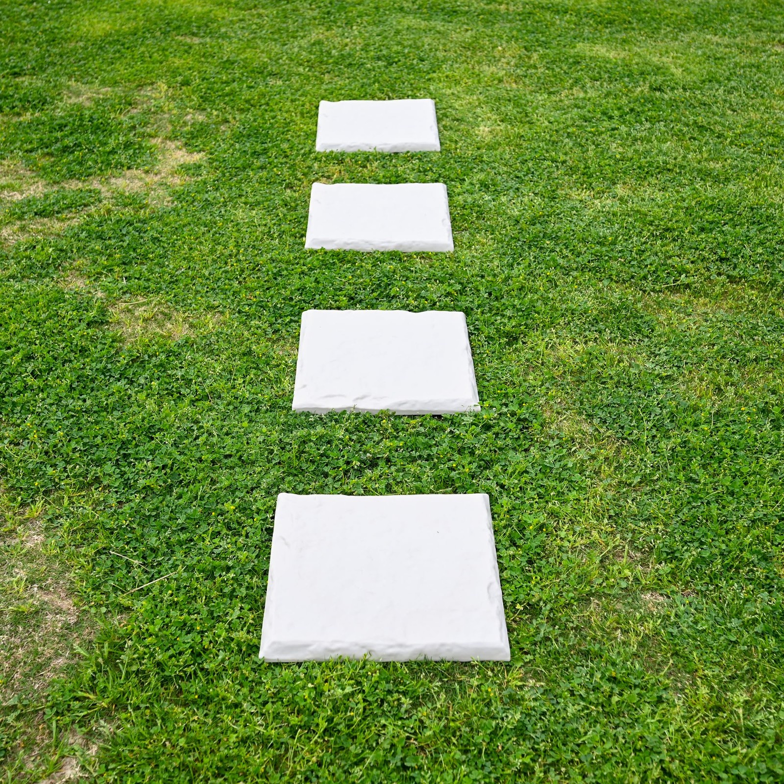 Garden Stepping Stones with Stakes – Set of 4, PP Walkway Pads, 15.5″ x 15.5″…