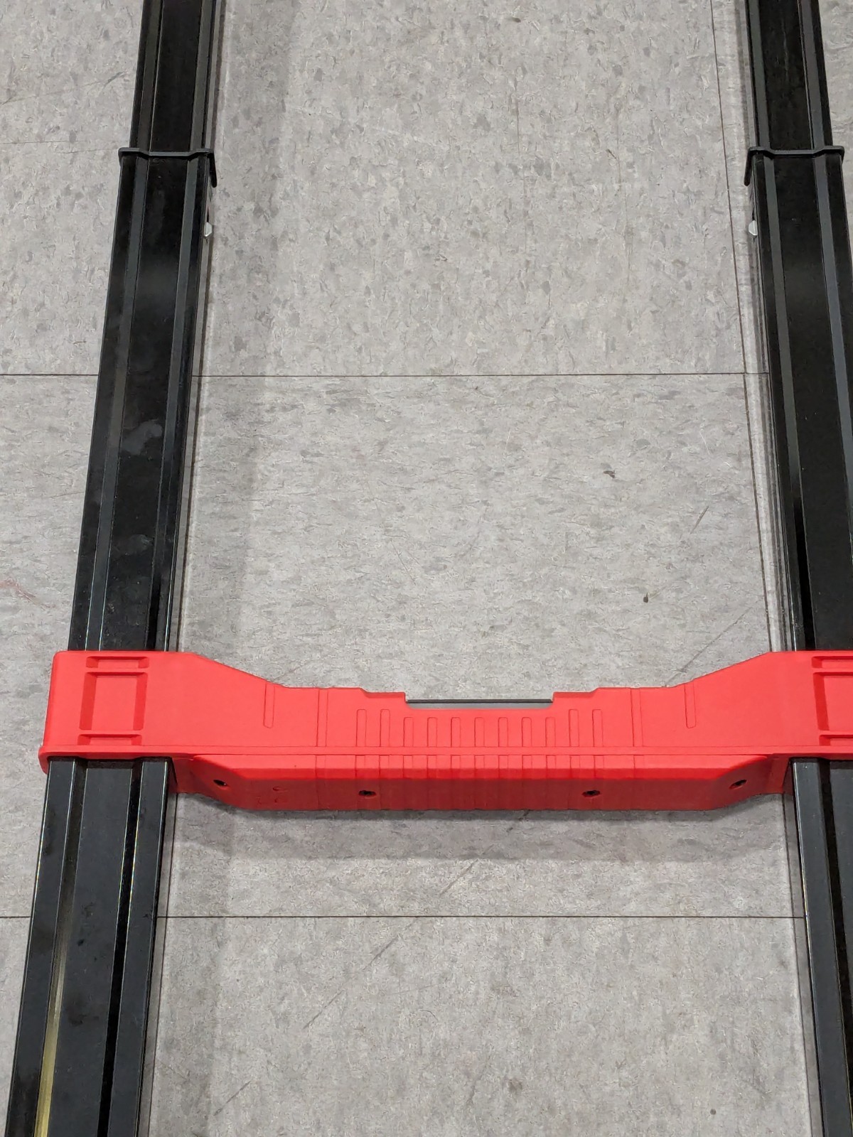 Milwaukee Tool 48-22-8027 Low-Profile Handle For Packout Rolling Tool Box DAMAGE