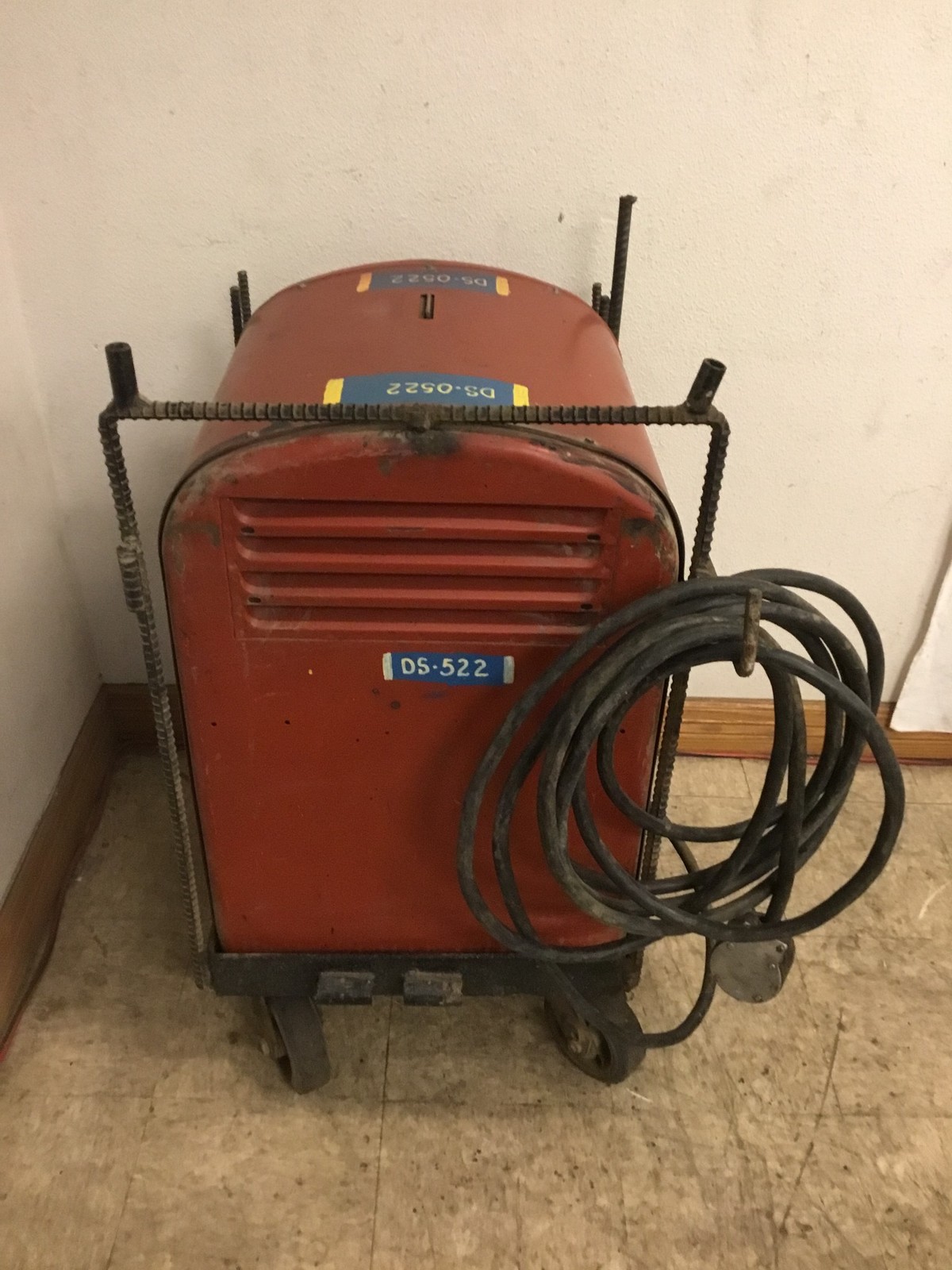 Lincoln Electric 250-250 IDEALARC 250 Arc Welder 230V/460V 30A NEMA 14-60P Plug