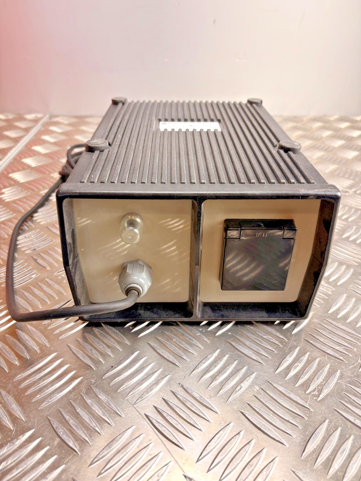 Muuntosahko Trafox KLM 1500 230V/230V Isolation Transformer 1500VA Finland