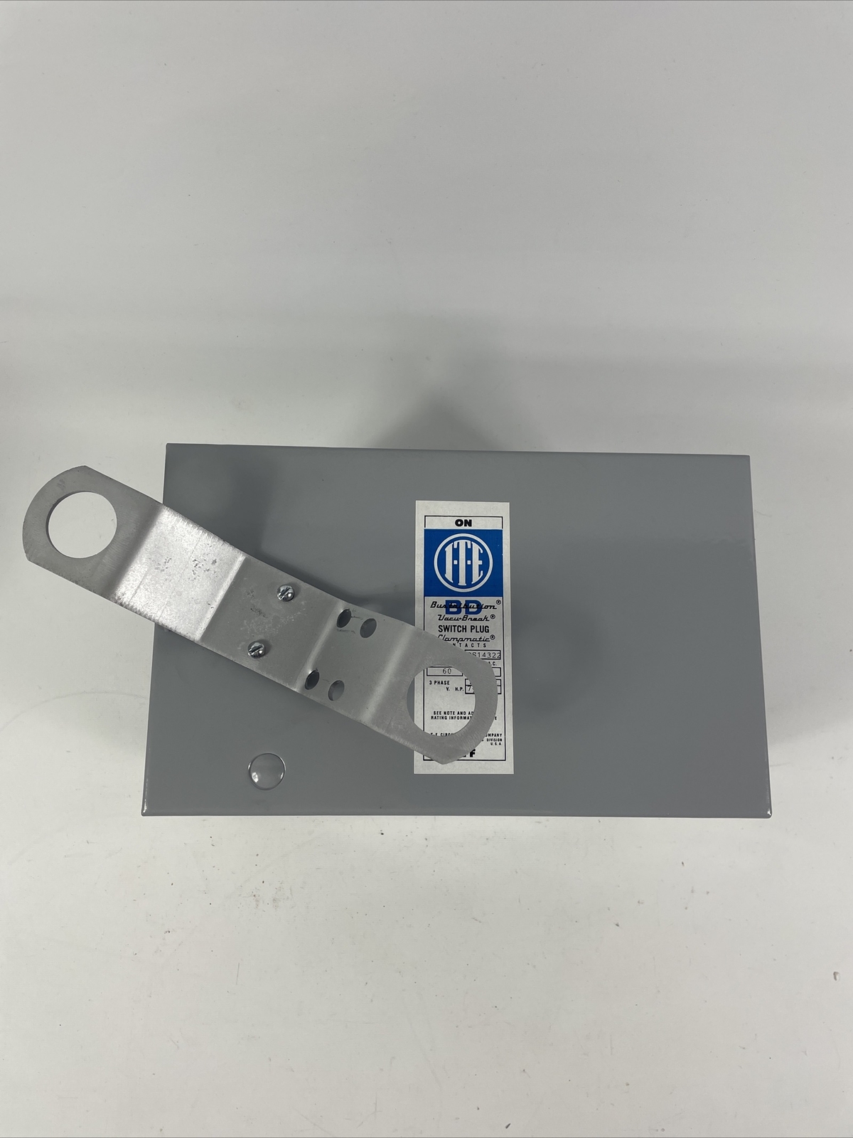 ITE SIEMENS BOS14322 60 AMP 240 VOLT 3P 3 WIRE, FUSIBLE, BUSWAY SWITCH BUS PLUG