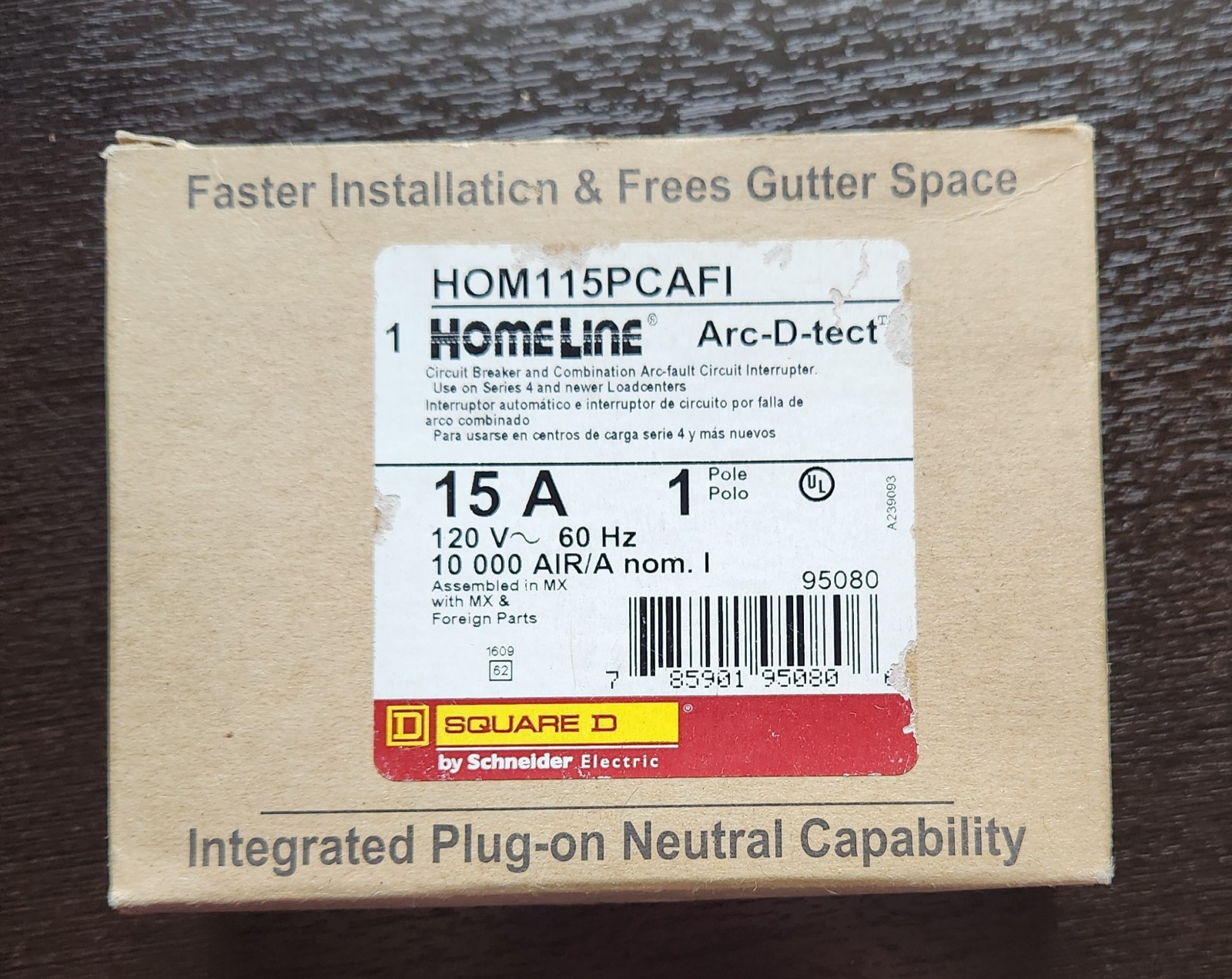 Square D Homeline 1 Pole 15A 120VAC Circuit Breaker – HOM115PCAFI – New Open Box