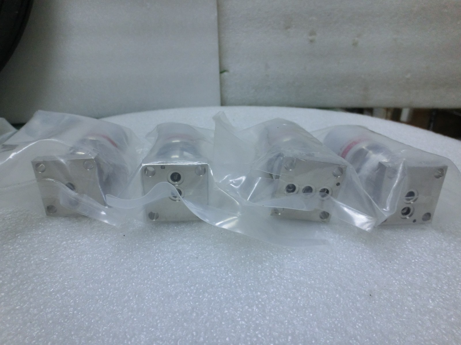 4pcs Fujikin 565601 Lam 766-197842-003 Rev B Diaphragm Valve,0.5~0.6mPa N.C~9927